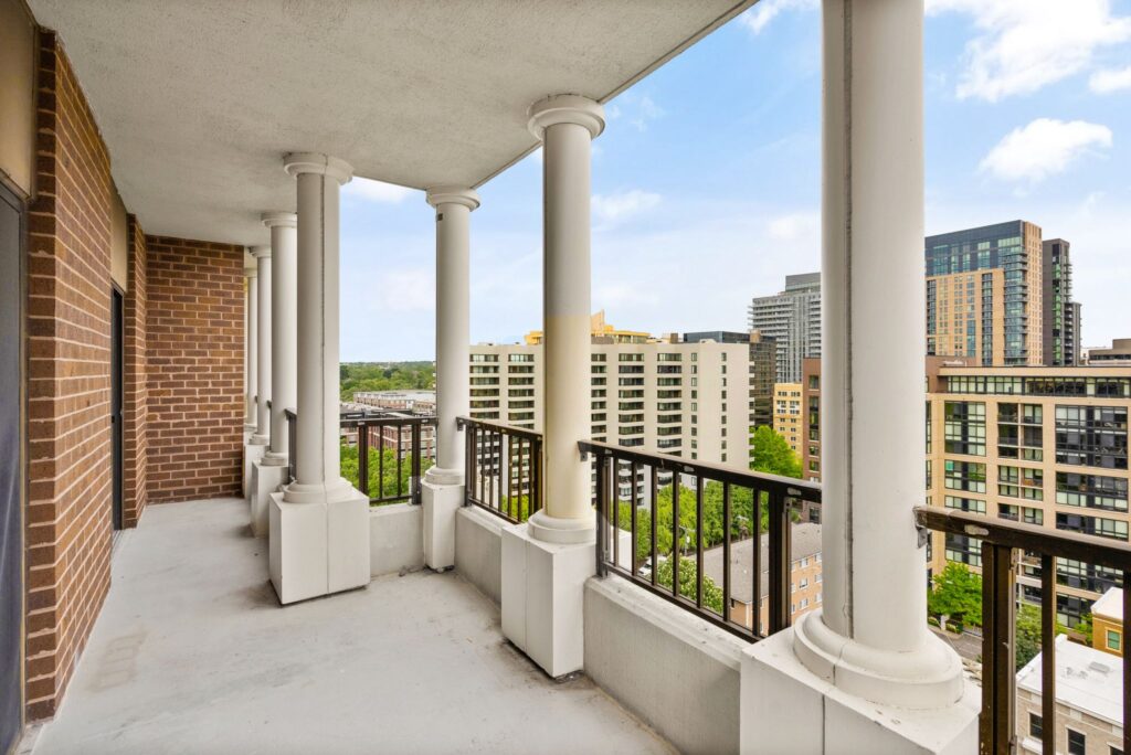 living in Arlington VA living in northern va Arlington luxury homes appraisal luxury real estate Arlington VA home appraisal Best Realtors in arlington va falls church northern virginia dmv dc